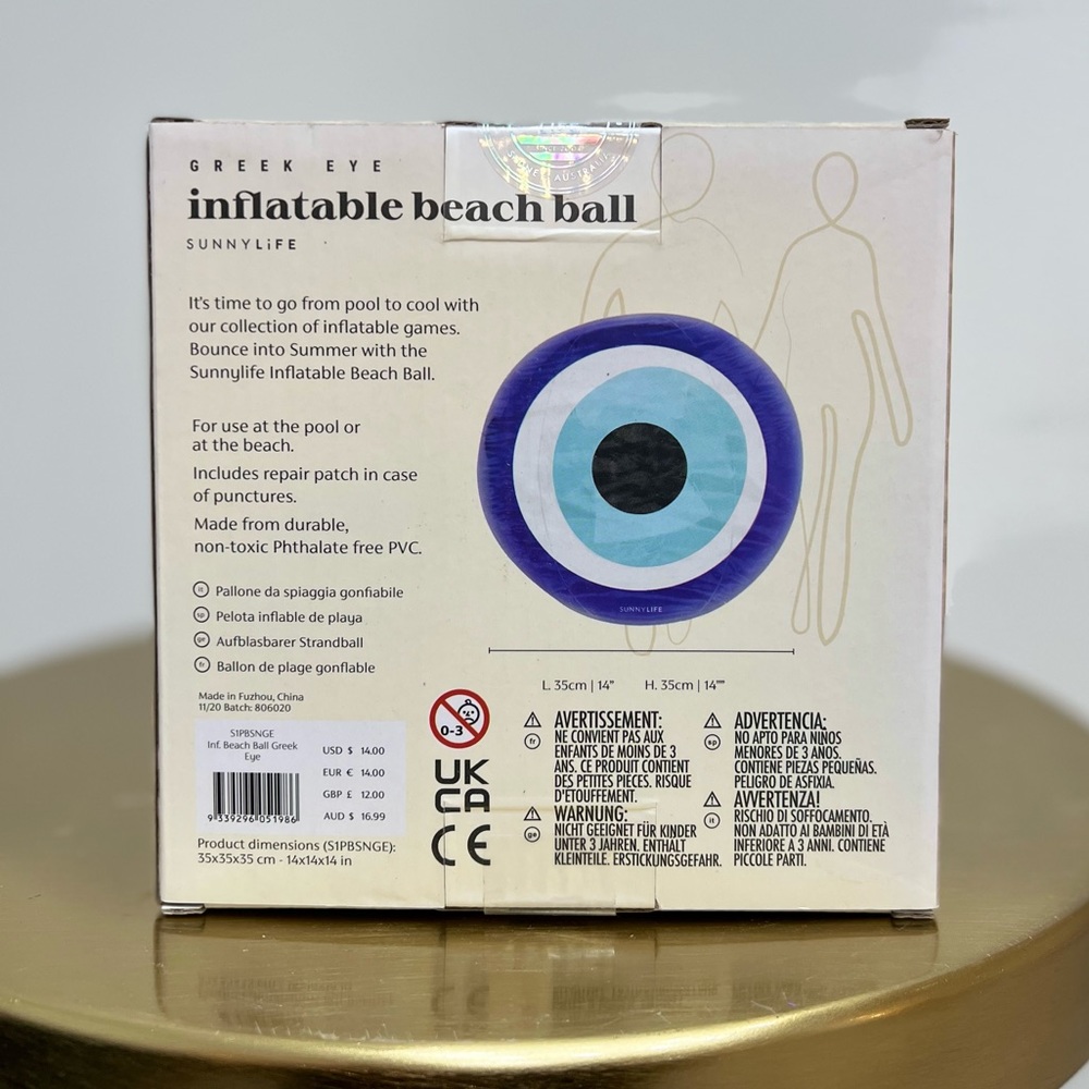 Eye Inflatable Beach Ball - Picture 2 of 4